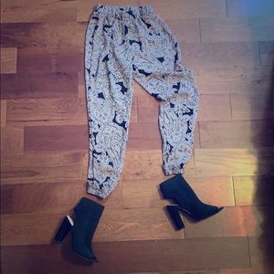 Extra small patterned joggers